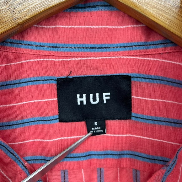 Huf Short Sleeve Button Shirt Men's Size S Red Striped Pocket Logo Cotton Blend - Picture 4 of 10